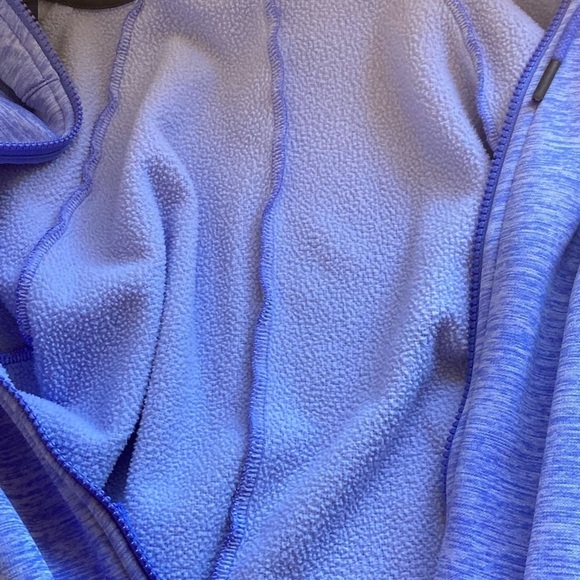 Under Armour Storm With thumb holes and fleece lined zip up hoodie - Picture 9 of 9